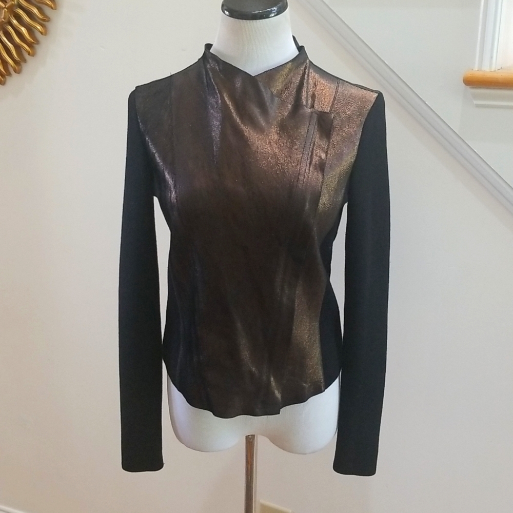 "Elie Tahari" - Sweater/Jacket